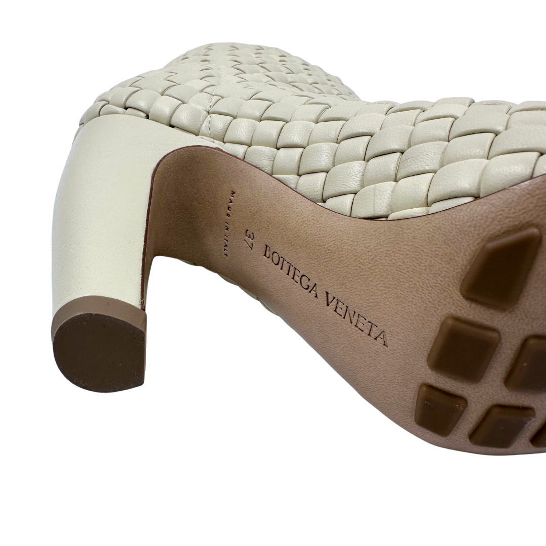 Bottega Veneta 7 37 Bone Leather Booties