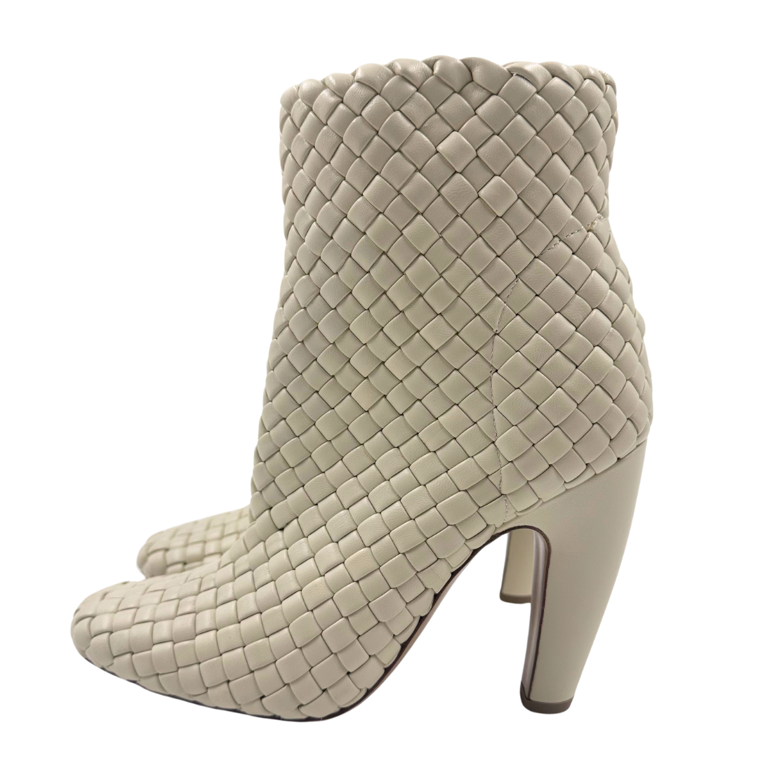 Bottega Veneta 7 37 Bone Leather Booties