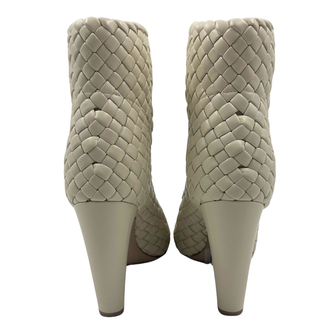 Bottega Veneta 7 37 Bone Leather Booties