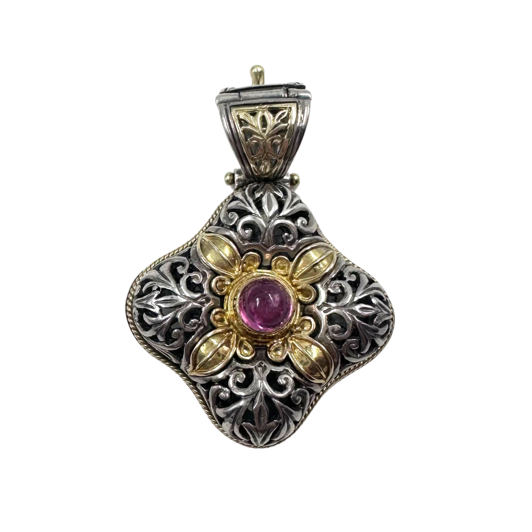 Konstantino Pendant