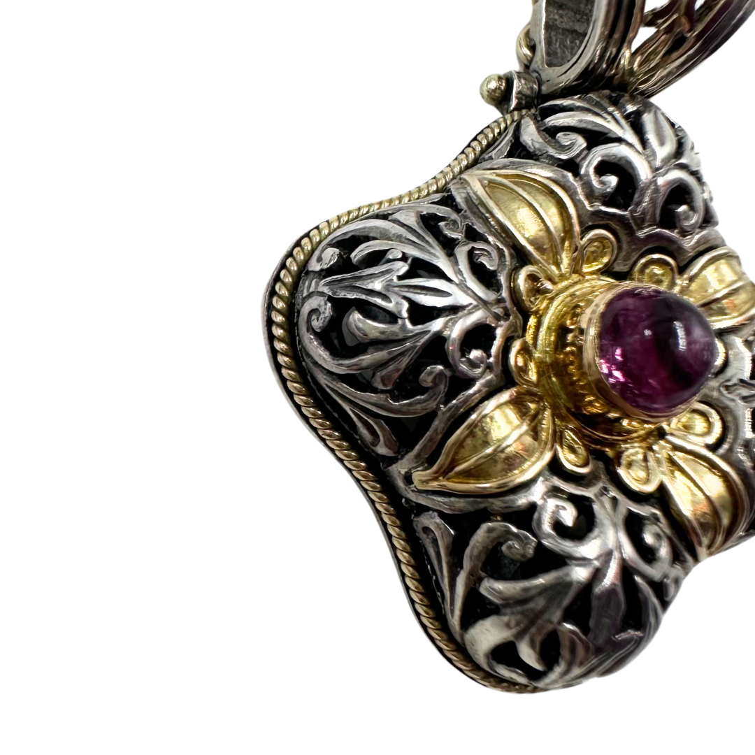 Konstantino Pendant